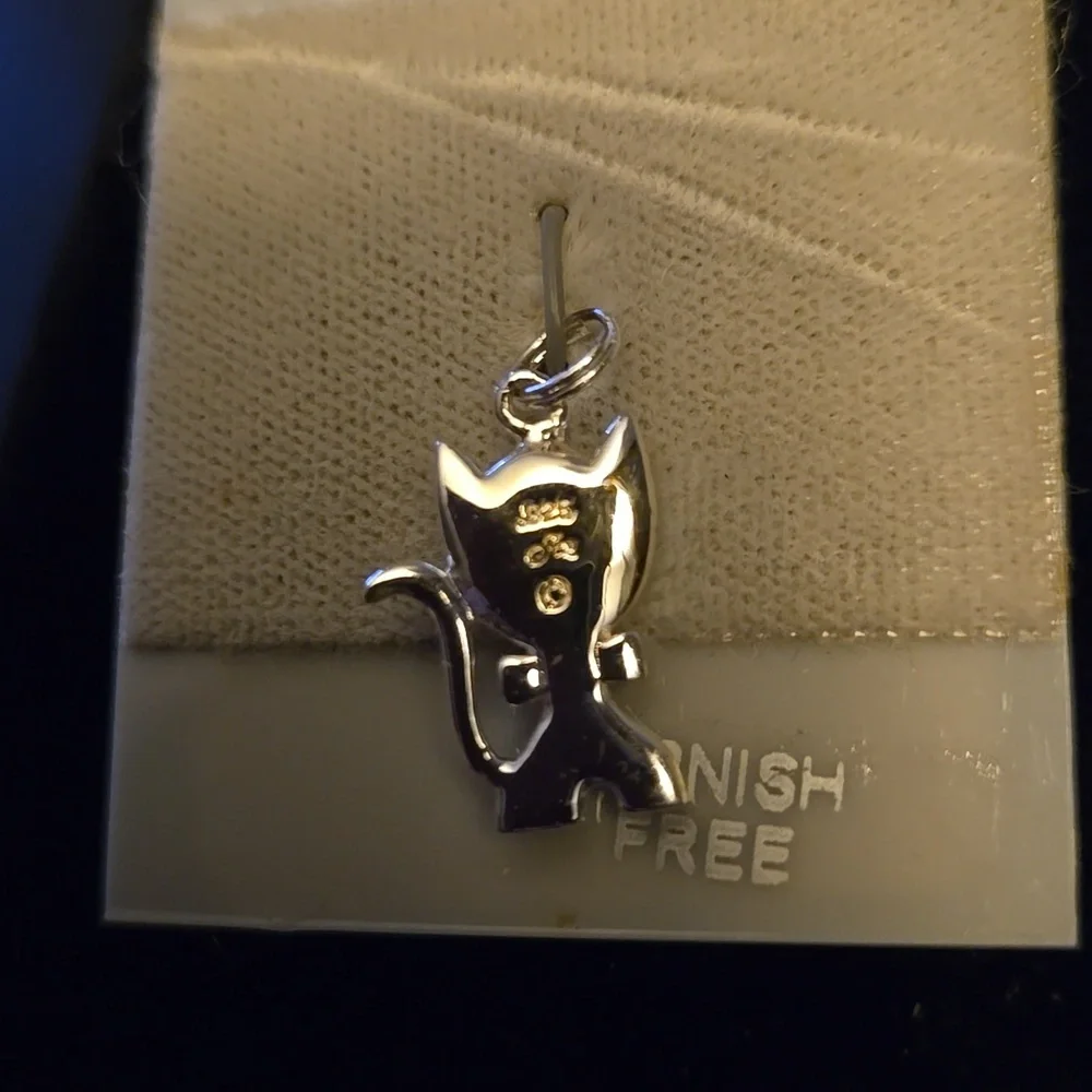 Vintage Sterling Silver Cat Pendant/Charm with Red Accents 3/4